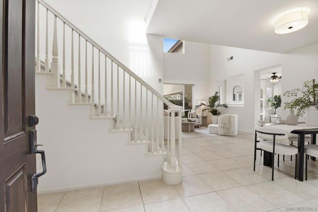 11369 Vista Elevada, San Diego, CA 92131