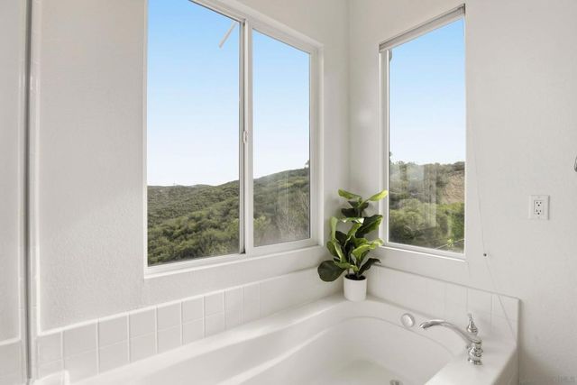 11369 Vista Elevada, San Diego, CA 92131