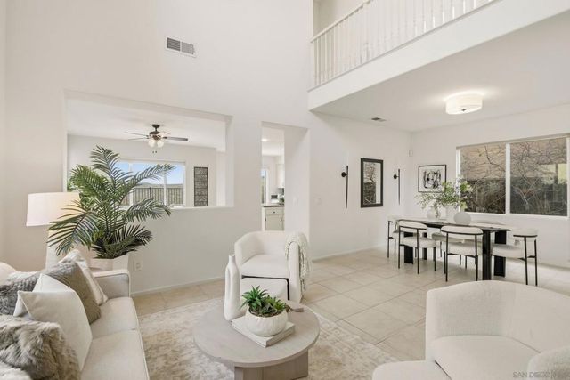 11369 Vista Elevada, San Diego, CA 92131