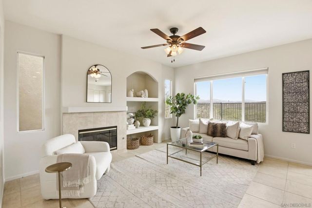 11369 Vista Elevada, San Diego, CA 92131