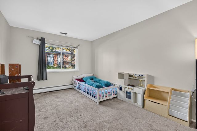 2407 E Brandenberry Court 1L, Arlington Heights, IL 60004