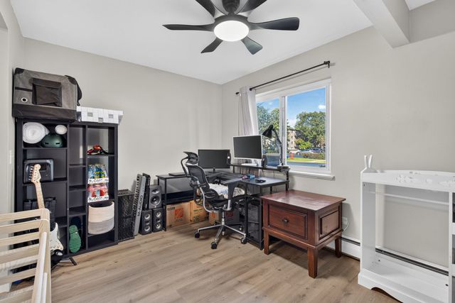 2407 E Brandenberry Court 1L, Arlington Heights, IL 60004