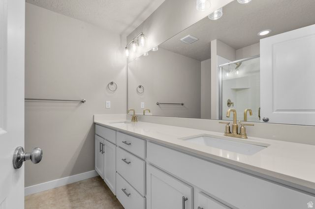 6568 W RAYNOLDS PEAK WAY, West Jordan, UT 84081