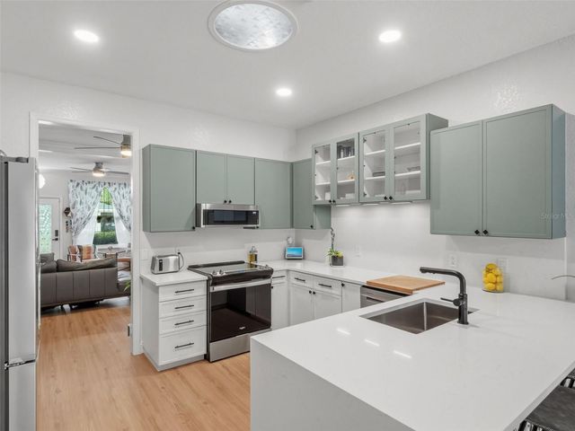 301 S LAWSONA BOULEVARD, Orlando, FL 32801