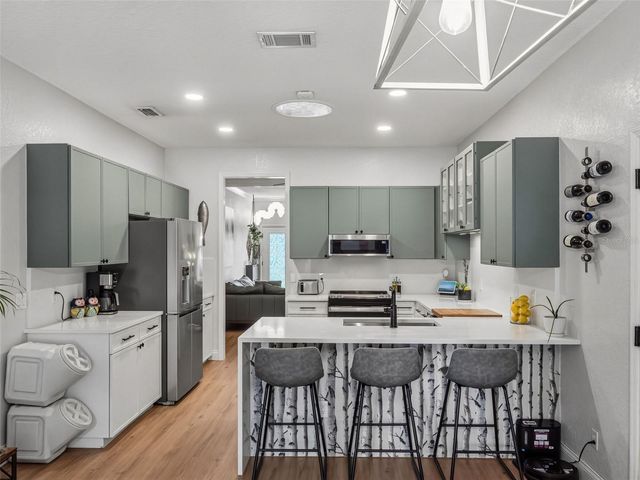 301 S LAWSONA BOULEVARD, Orlando, FL 32801