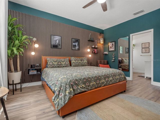 301 S LAWSONA BOULEVARD, Orlando, FL 32801