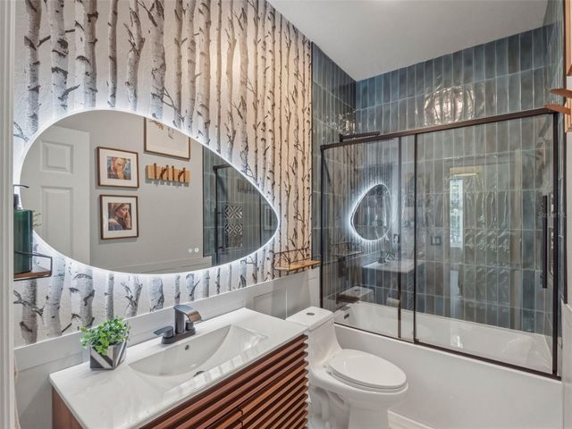 301 S LAWSONA BOULEVARD, Orlando, FL 32801