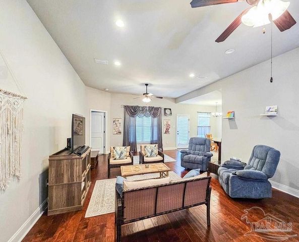 8881 Bellawood Cir, Pensacola, FL 32514