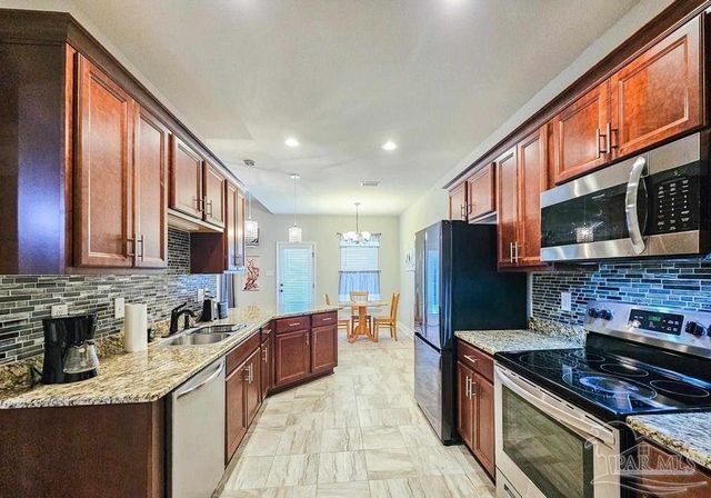 8881 Bellawood Cir, Pensacola, FL 32514