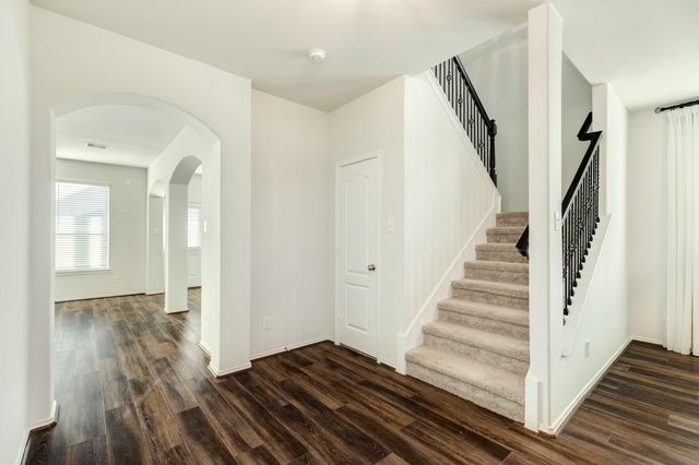 352 Selah Ct, Alvin, TX 77511