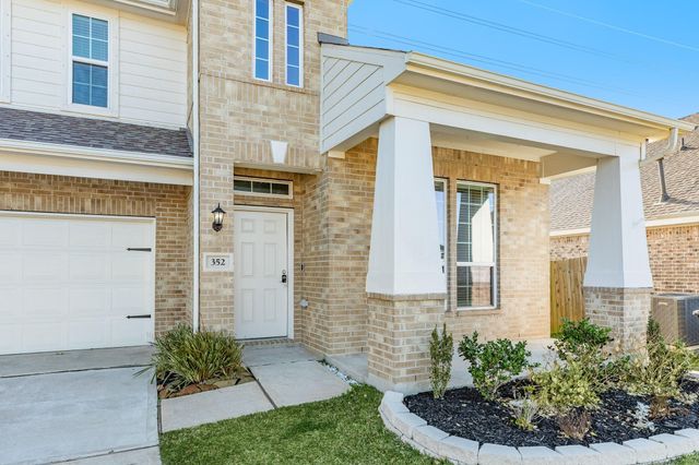 352 Selah Ct, Alvin, TX 77511
