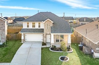 352 Selah Ct, Alvin, TX 77511