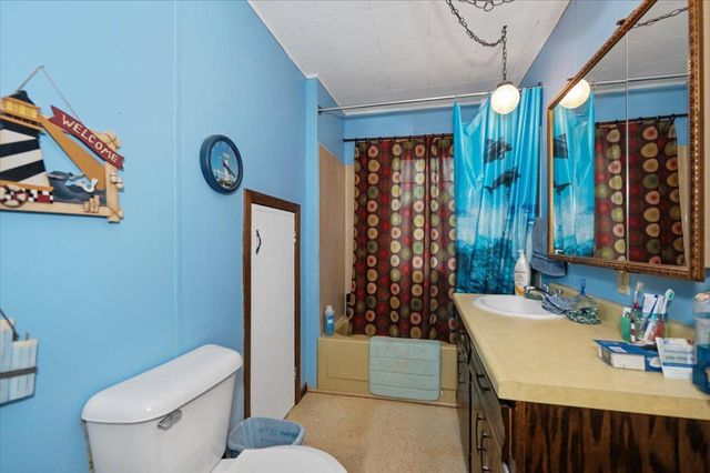 4534 E County Rd B, Superior, WI 54880