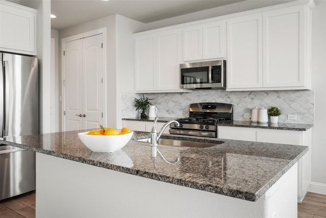 113 Stone Canyon DR, Georgetown, TX 78628