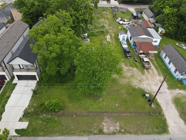8215 Venus Street, Houston, TX 77088