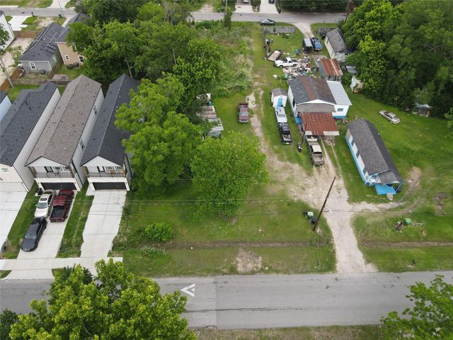8215 Venus Street, Houston, TX 77088