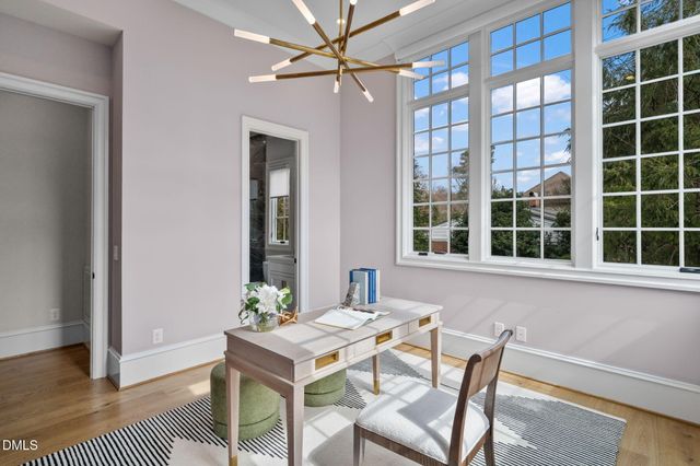 812 Manchester Drive, Raleigh, NC 27609