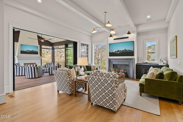 812 Manchester Drive, Raleigh, NC 27609