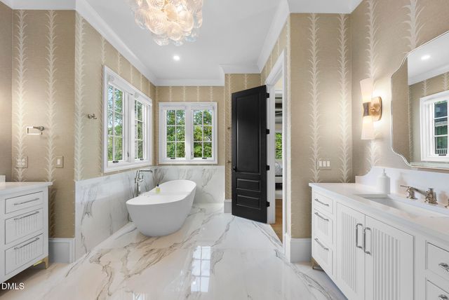 812 Manchester Drive, Raleigh, NC 27609