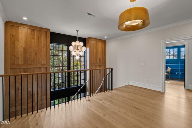 812 Manchester Drive, Raleigh, NC 27609