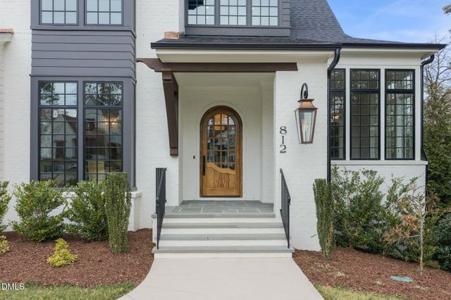 812 Manchester Drive, Raleigh, NC 27609