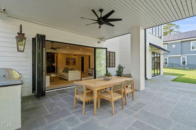 812 Manchester Drive, Raleigh, NC 27609