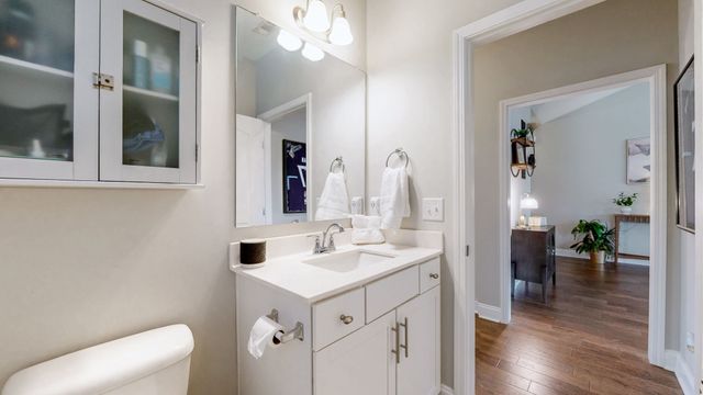 1017 Laurelwood Dr, Gallatin, TN 37066