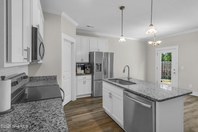 220 Holly Sands Loop, Holly Ridge, NC 28445
