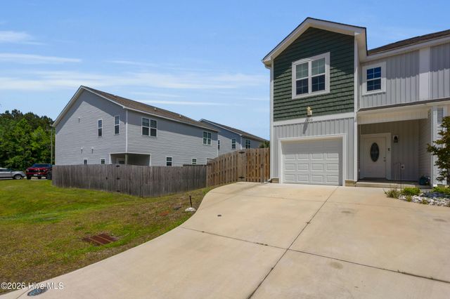 220 Holly Sands Loop, Holly Ridge, NC 28445