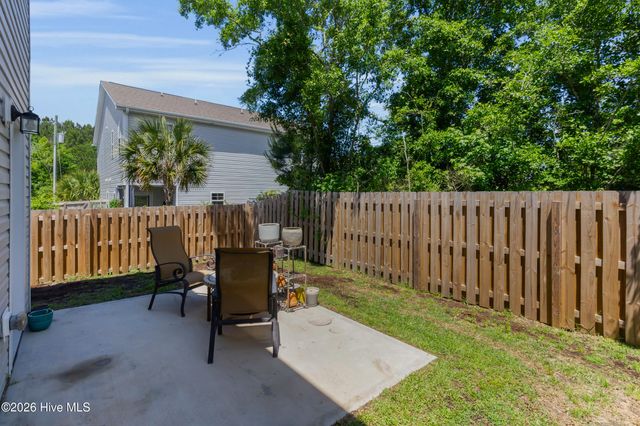 220 Holly Sands Loop, Holly Ridge, NC 28445