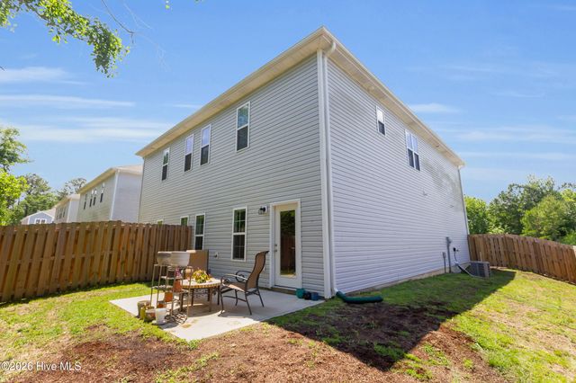 220 Holly Sands Loop, Holly Ridge, NC 28445