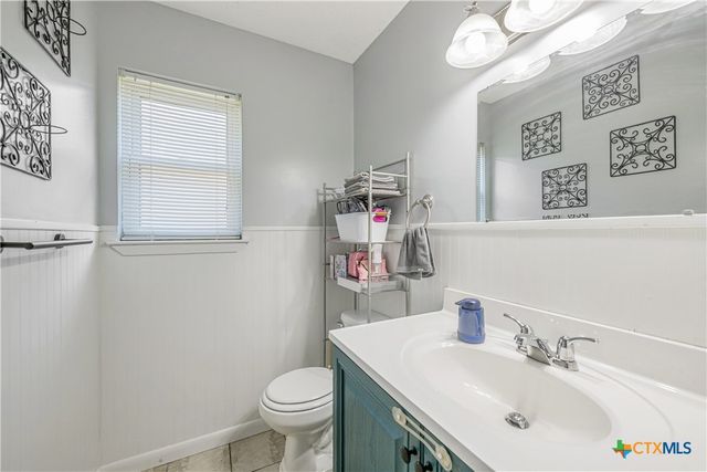1103 Magnolia Avenue, Copperas Cove, TX 76522