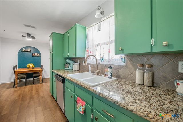 1103 Magnolia Avenue, Copperas Cove, TX 76522