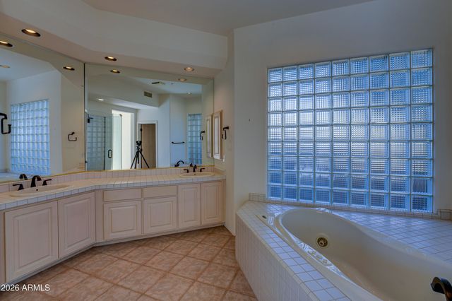 7479 E HIGH POINT Drive E, Scottsdale, AZ 85266