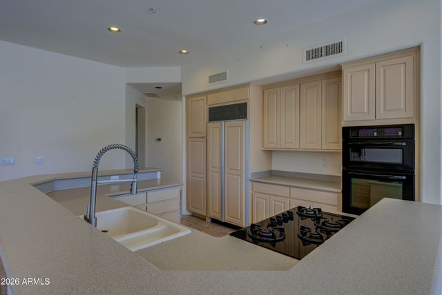 7479 E HIGH POINT Drive E, Scottsdale, AZ 85266