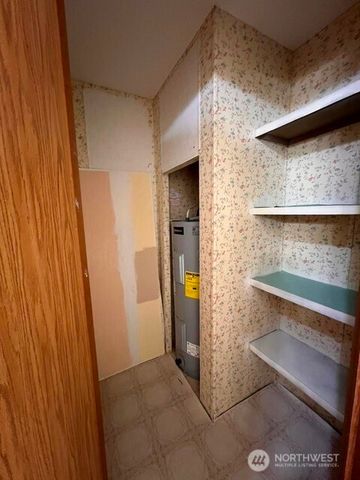 3688 Smugglers Cove Road, Greenbank, WA 98253
