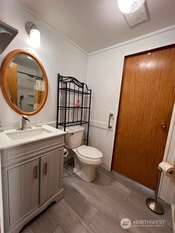 3688 Smugglers Cove Road, Greenbank, WA 98253