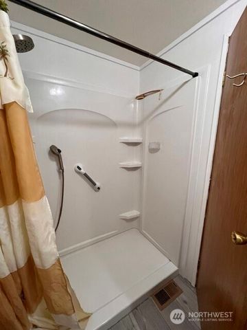 3688 Smugglers Cove Road, Greenbank, WA 98253