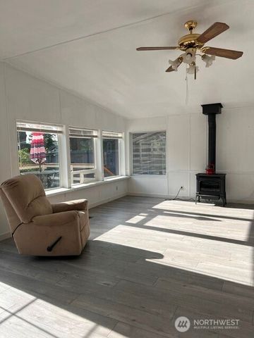 3688 Smugglers Cove Road, Greenbank, WA 98253