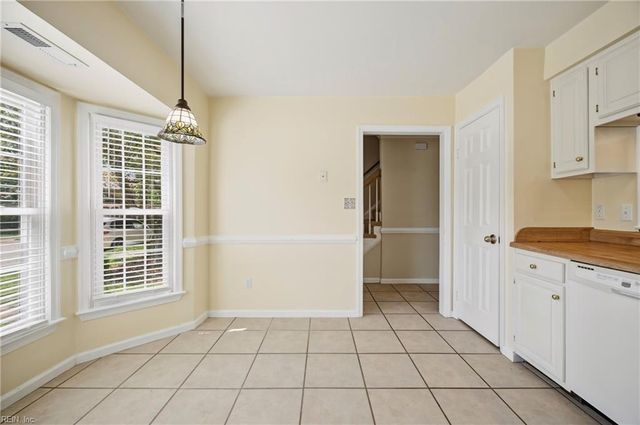 1010 Tottenham LN, Virginia Beach, VA 23454