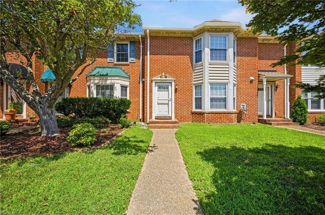 1010 Tottenham LN, Virginia Beach, VA 23454