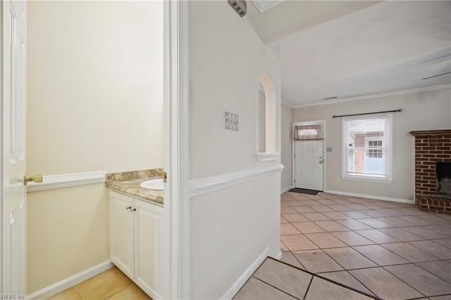 1010 Tottenham LN, Virginia Beach, VA 23454