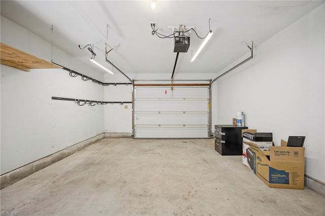 1010 Tottenham LN, Virginia Beach, VA 23454