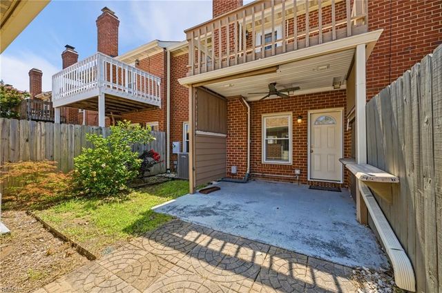 1010 Tottenham LN, Virginia Beach, VA 23454