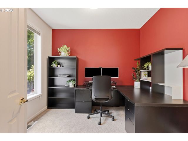 15832 Se FLAVEL Dr, Portland, OR 97236
