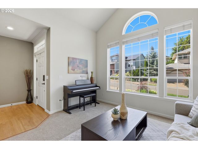 15832 Se FLAVEL Dr, Portland, OR 97236