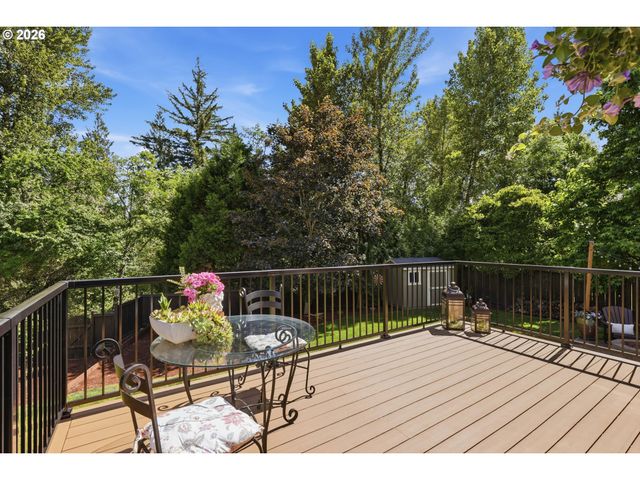 15832 Se FLAVEL Dr, Portland, OR 97236