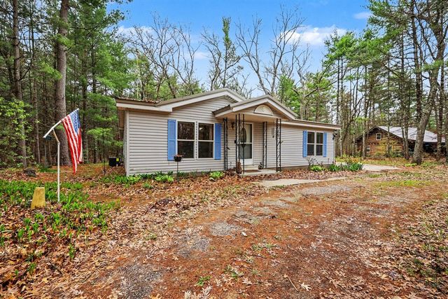 5842 Beech Street, Twin Lake, MI 49457