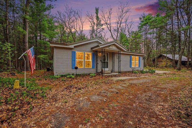 5842 Beech Street, Twin Lake, MI 49457