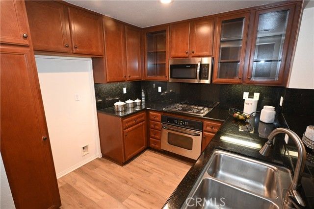 213 Coral Rose, Irvine, CA 92603